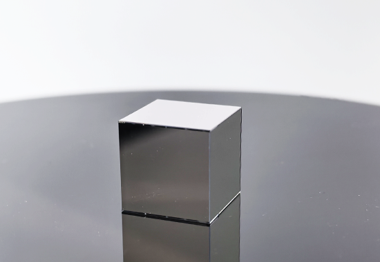 Bena Optics' Precision Alignment Cube: The Cornerstone of Modern Metrology
